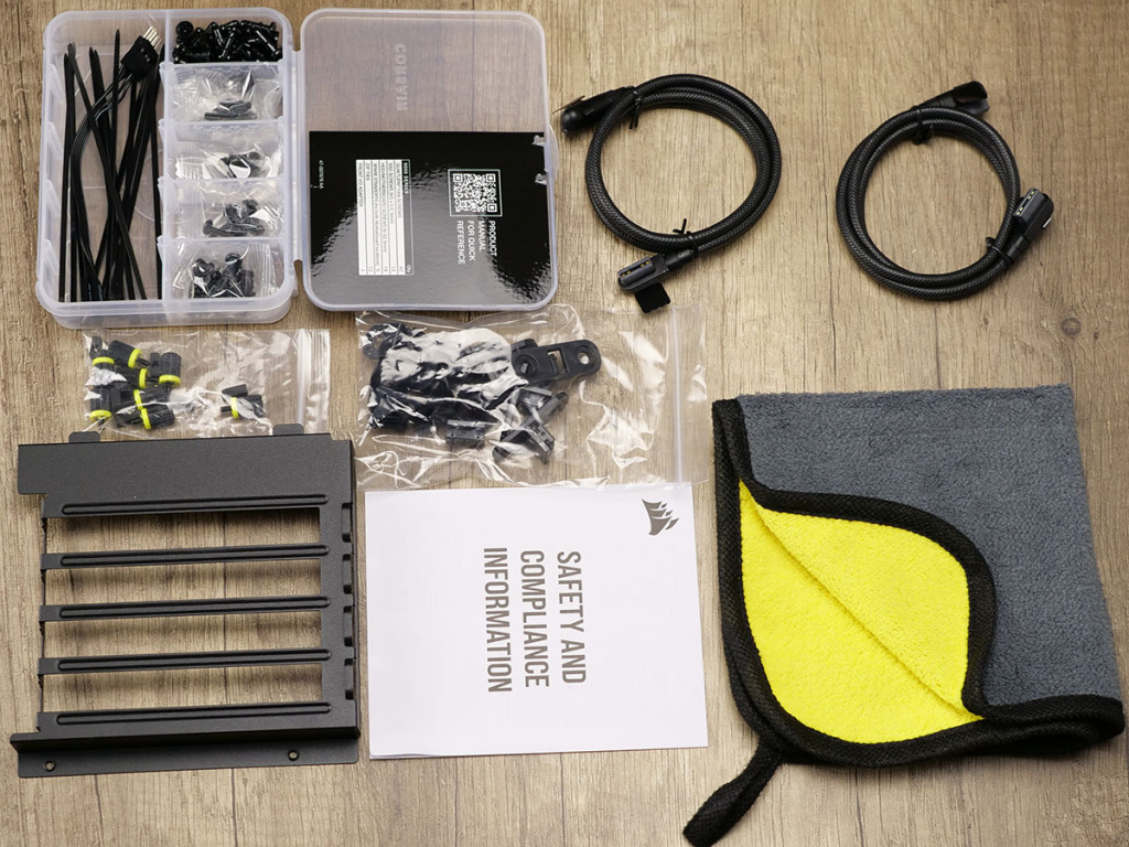 Corsair 9000D Airflow Unboxing bundle