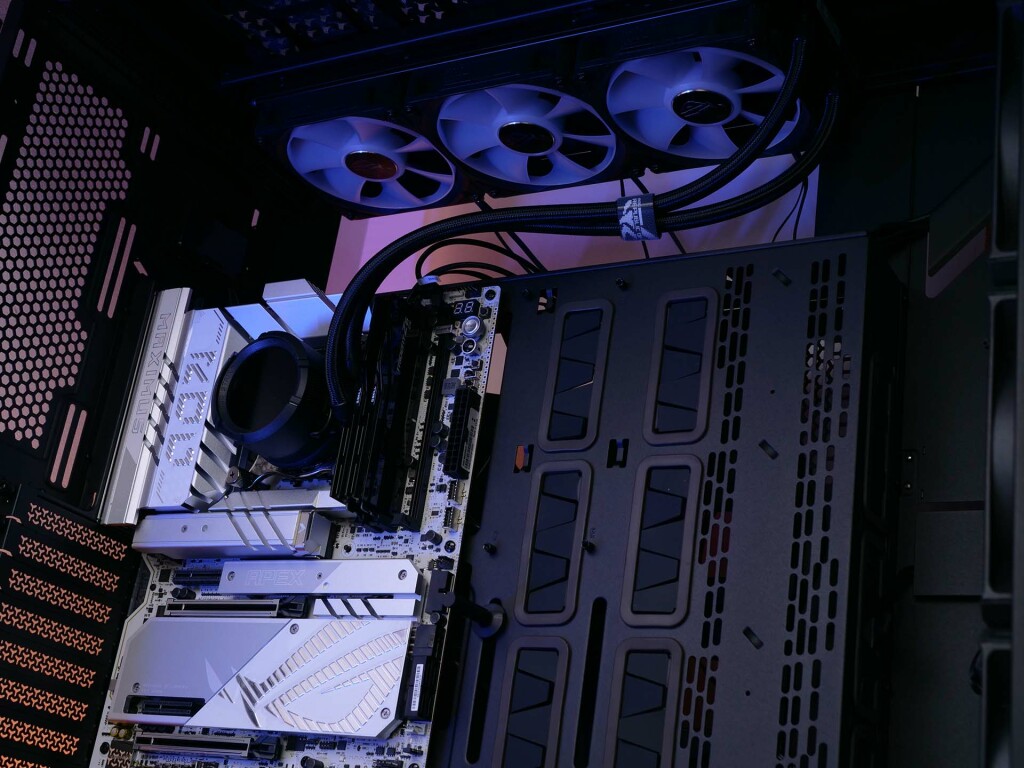 Corsair 9000D Airflow assembly 04