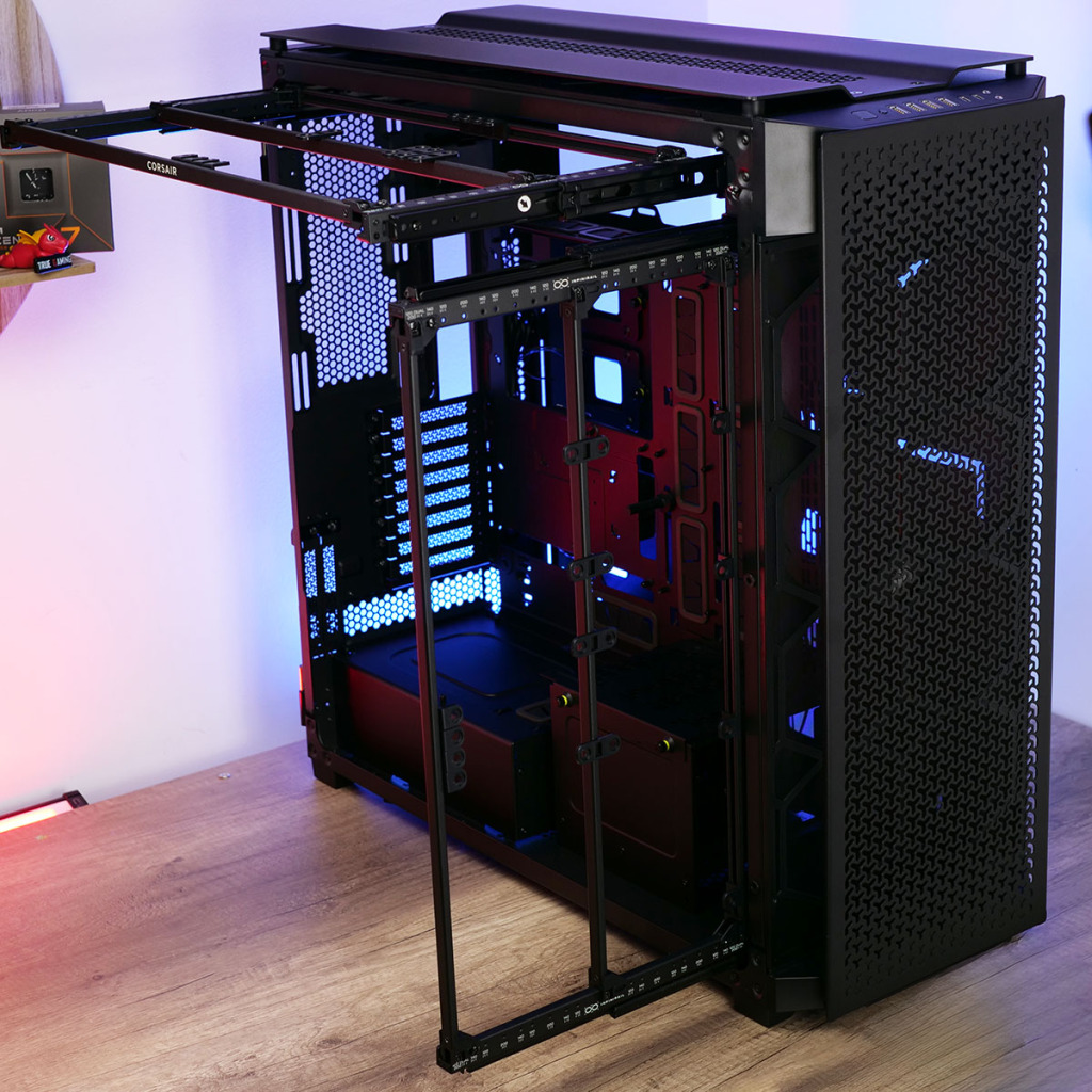 Corsair 9000D Airflow int InfiniRail 01