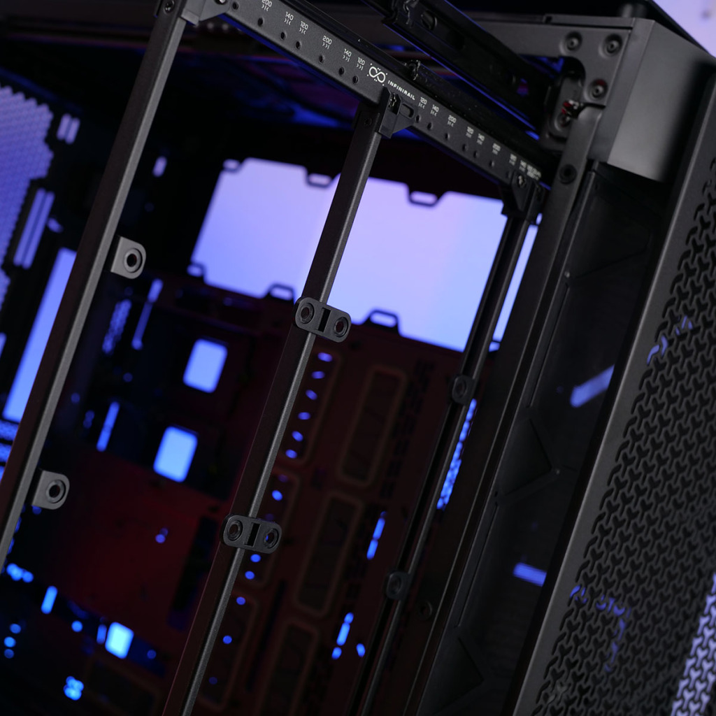 Corsair 9000D Airflow int InfiniRail 04
