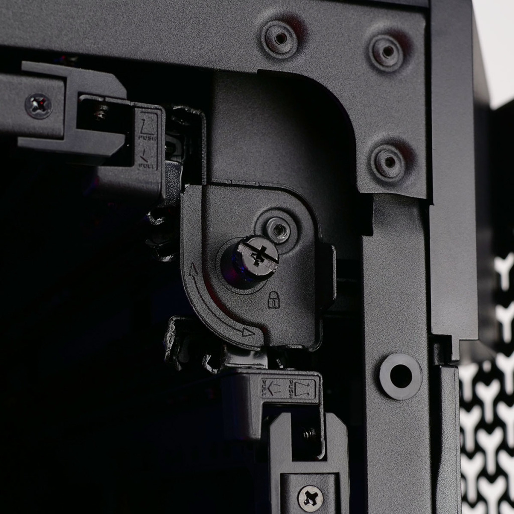 Corsair 9000D Airflow int InfiniRail 05