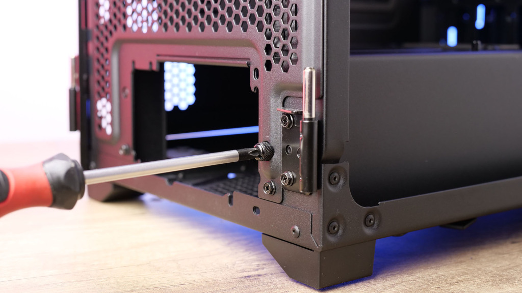 Corsair 9000D Airflow int psu shroud 06