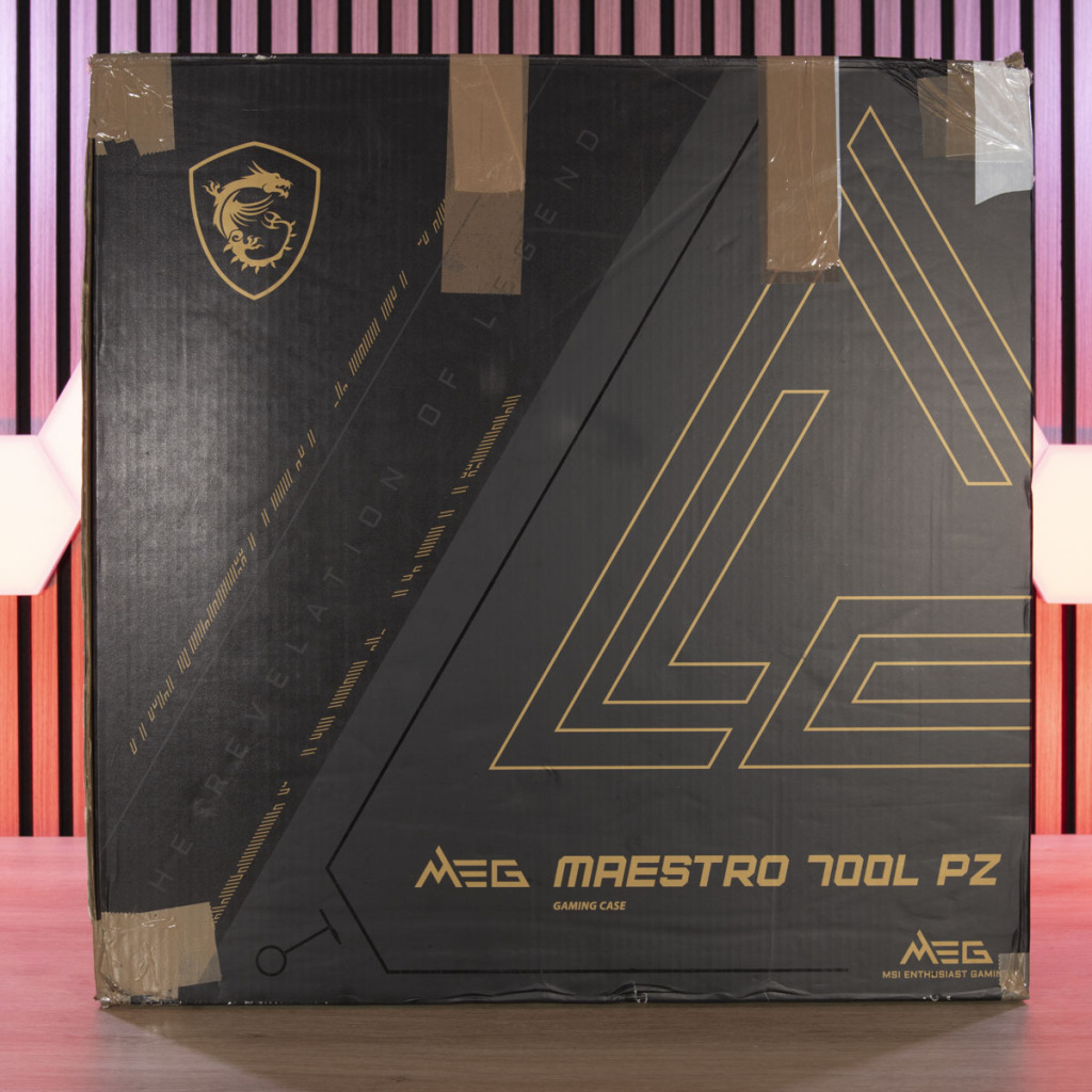 MSI MEG Maestro 700L PZ emballage face avant