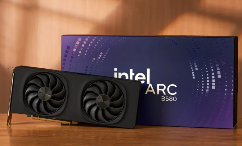 Intel Arc B580 Limited Edition : Premières impressions sur la nouvelle carte graphique Xe2 Battlemage 1 intel arc b580 Hero