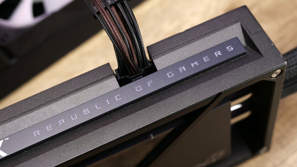 prime tx 1600 noctua 12V 2x6 rtx 4090