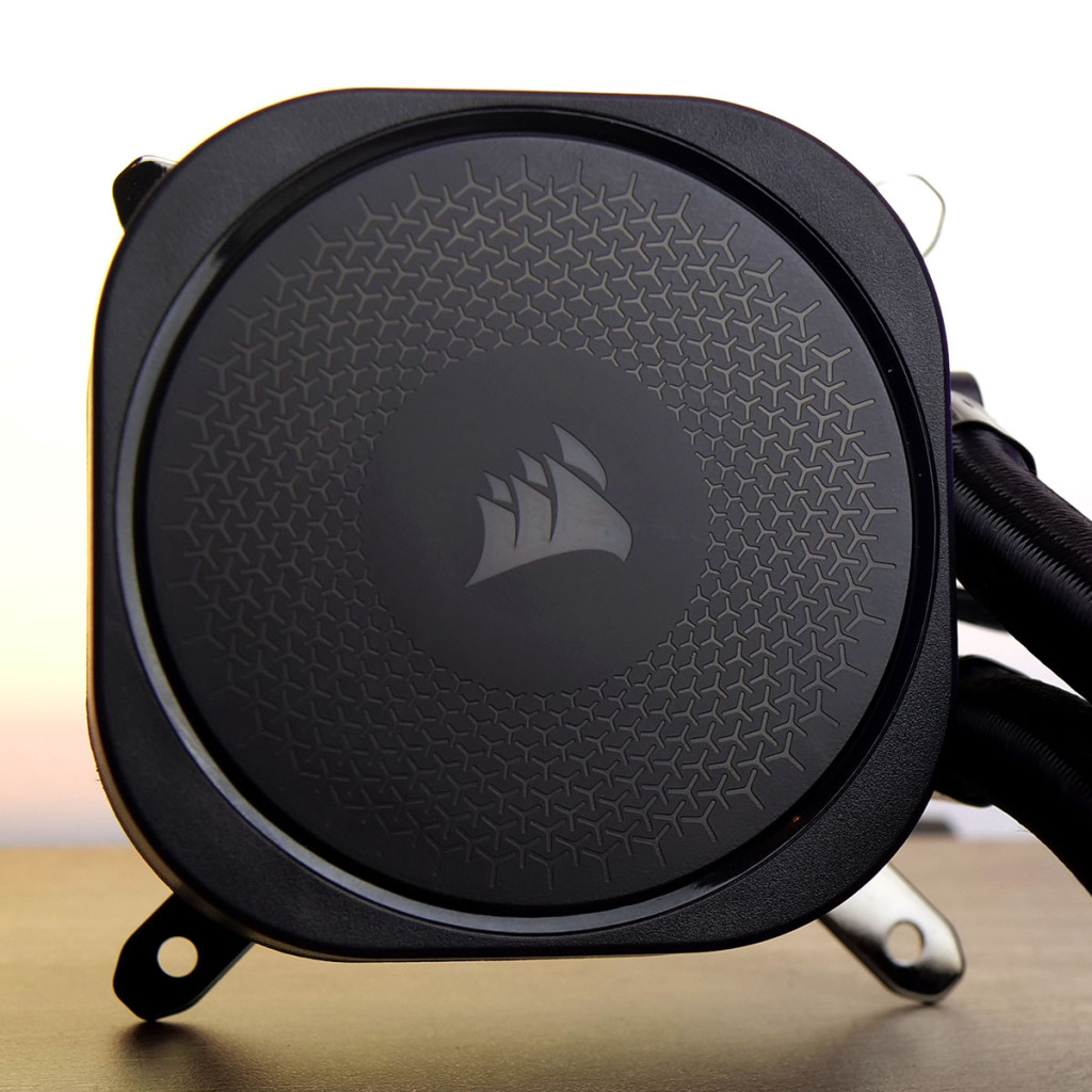 Corsair nautilus 360 rs argb pompe couvercle 01