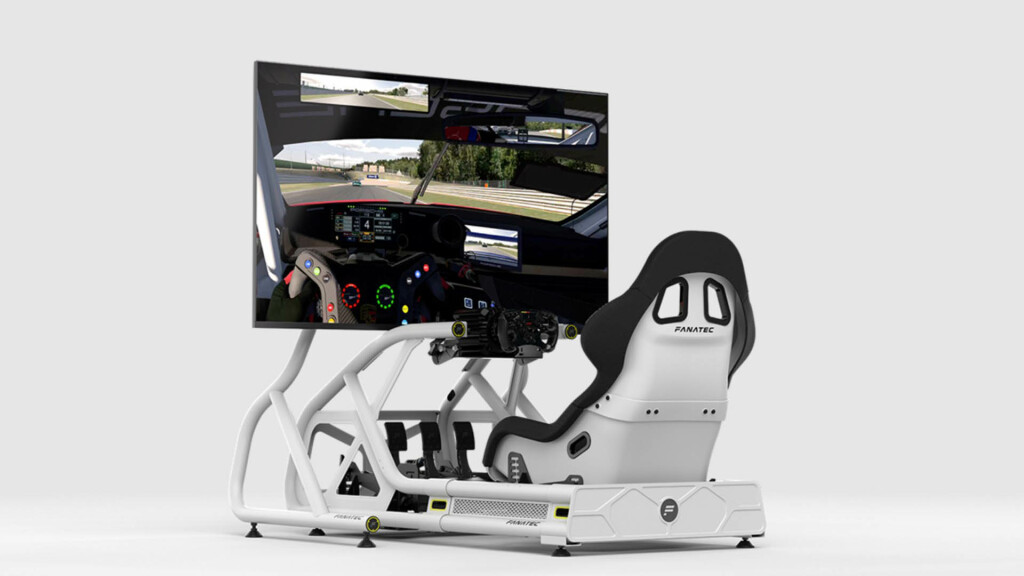 Fanatec présente le cockpit ClubSport GT pour des courses immersives 5 Fanatec ClubSport GT Cockpit 4