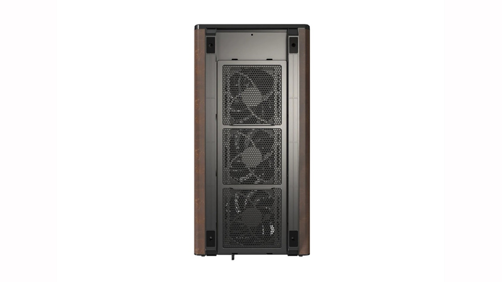 MONTECH fait péter le cuir pour son dernier boîtier Heritage 7 MONTECH Heritage noir dessous