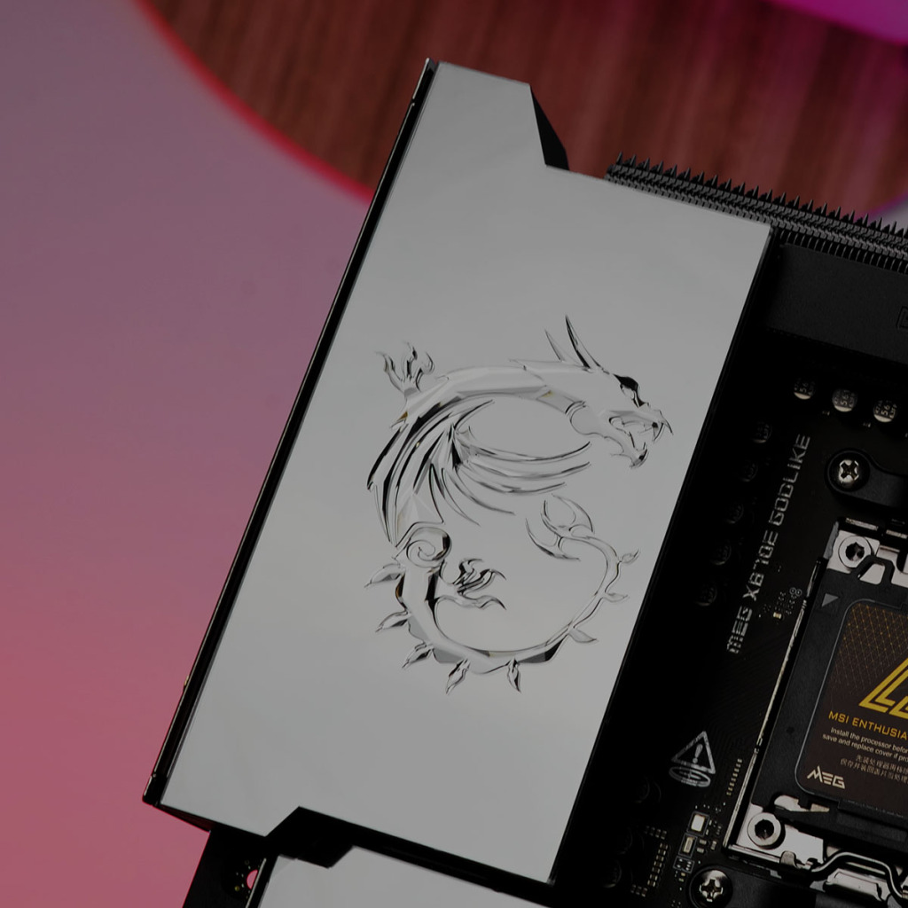 MSI MEG X870E GODLIKE look 05