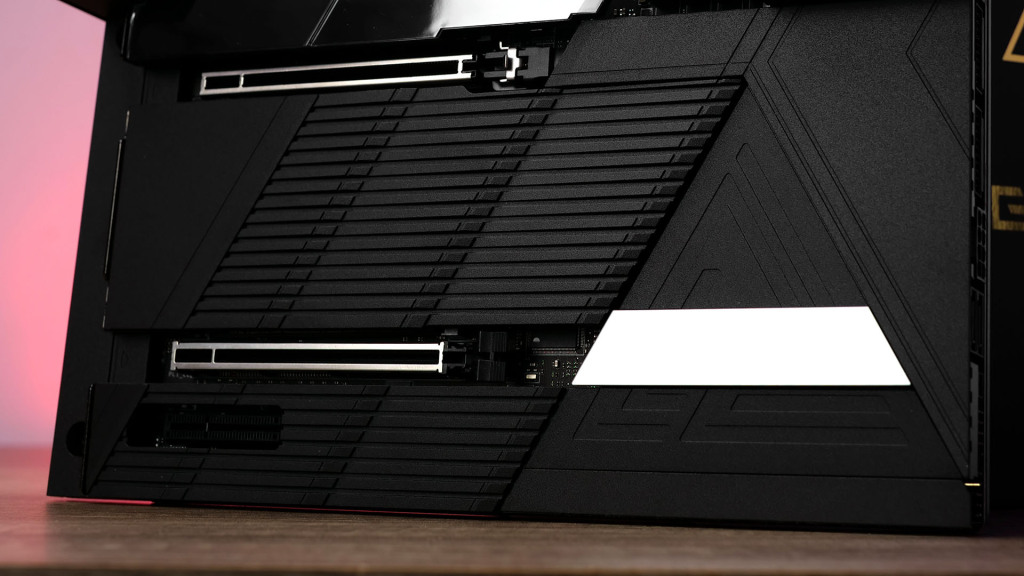 MSI MEG X870E GODLIKE look 10