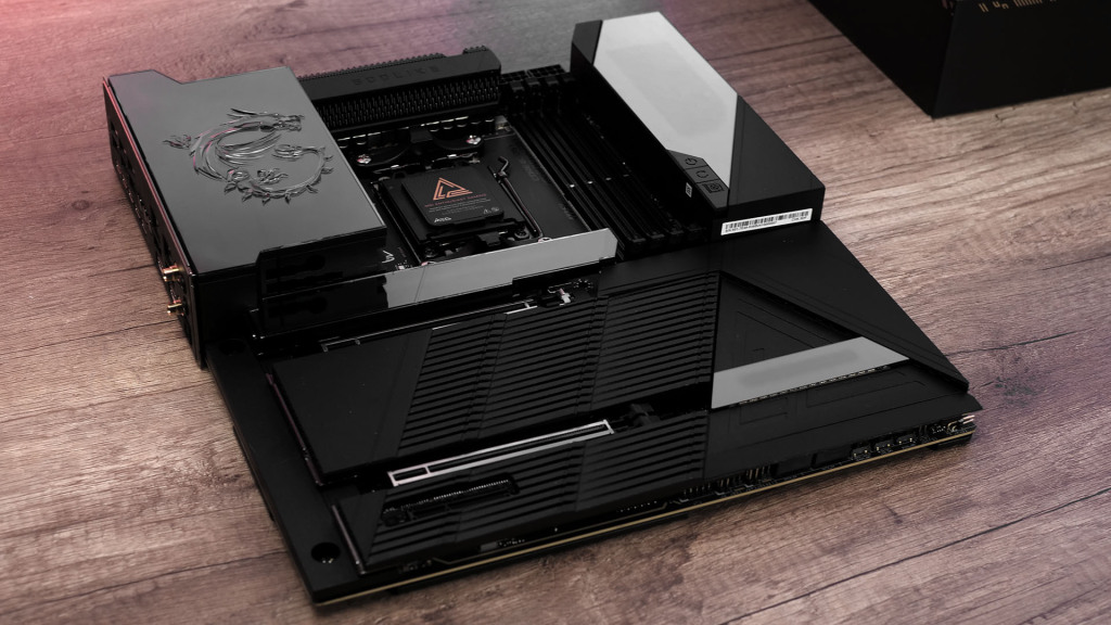 MSI MEG X870E GODLIKE look