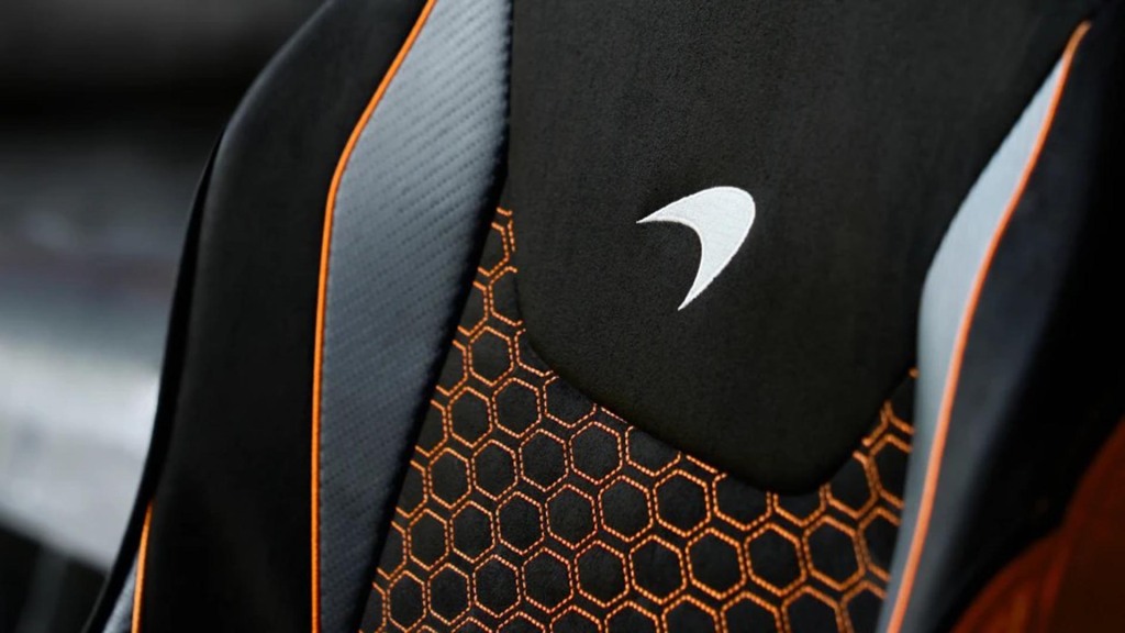 Secretlab TITAN Evo McLaren Edition : première chaise au monde inspirée de l’héritage d’innovation de McLaren Racing. 3 Secretlab TITAN Evo McLaren Edition coutures