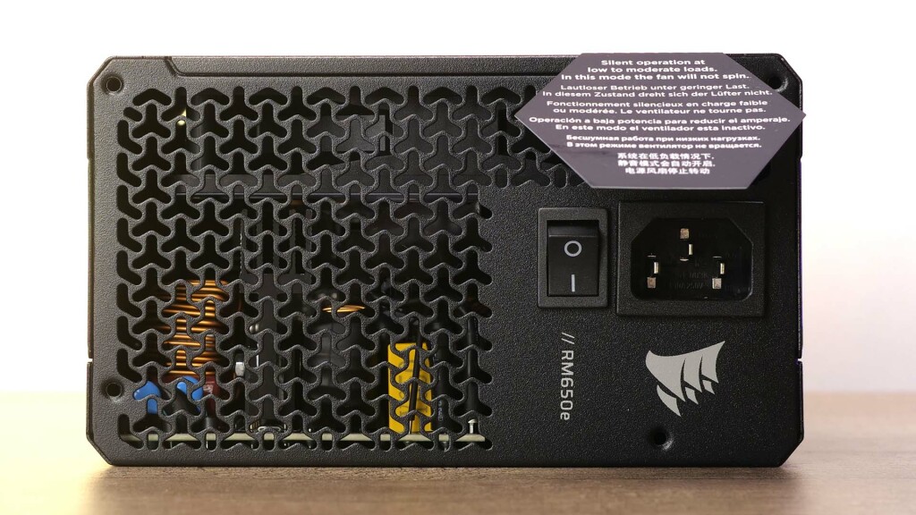 corsair rm650e back
