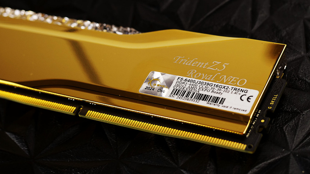 gskill Trident Z5 Royal Neo 6400 cl30 etiquette