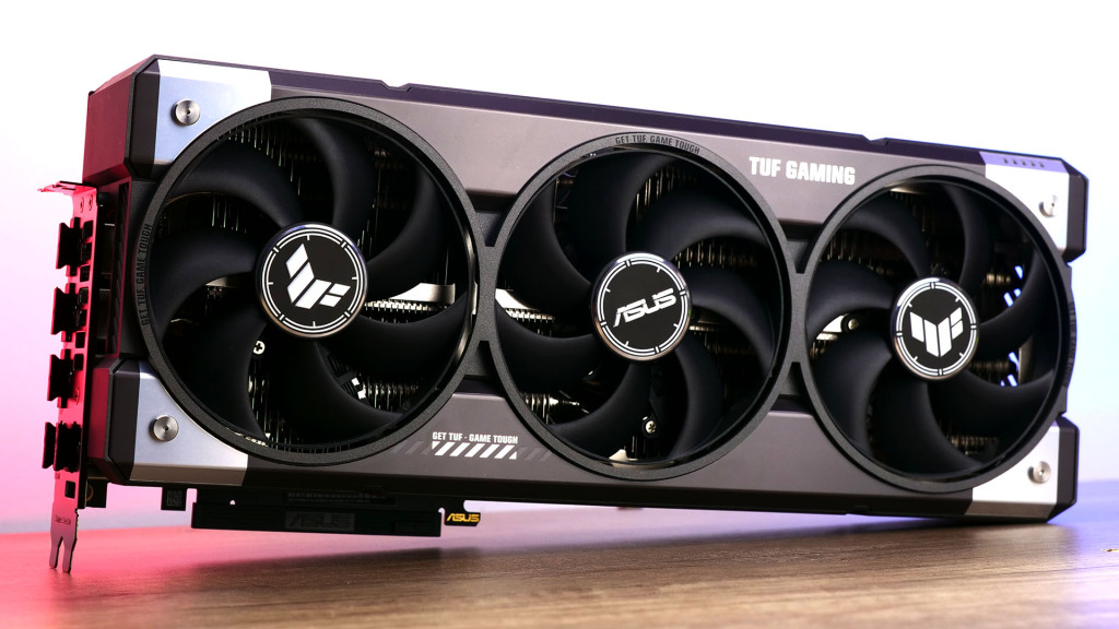 ASUS GeForce RTX 5080 Noctua Edition : la carte graphique gaming la plus silencieuse 8 Asus TUF Gaming GeForce RTX 5080 OC