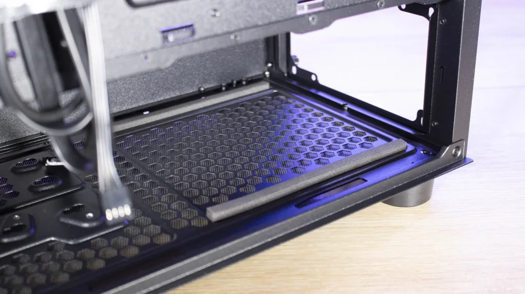 ENDORFY Arx 700 ARGB emplacement alimentation