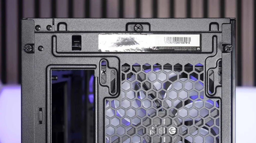 ENDORFY Arx 700 ARGB fixation parois