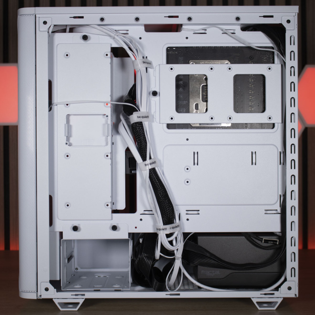 be quiet! Pure Base 501 DX câble management arrière