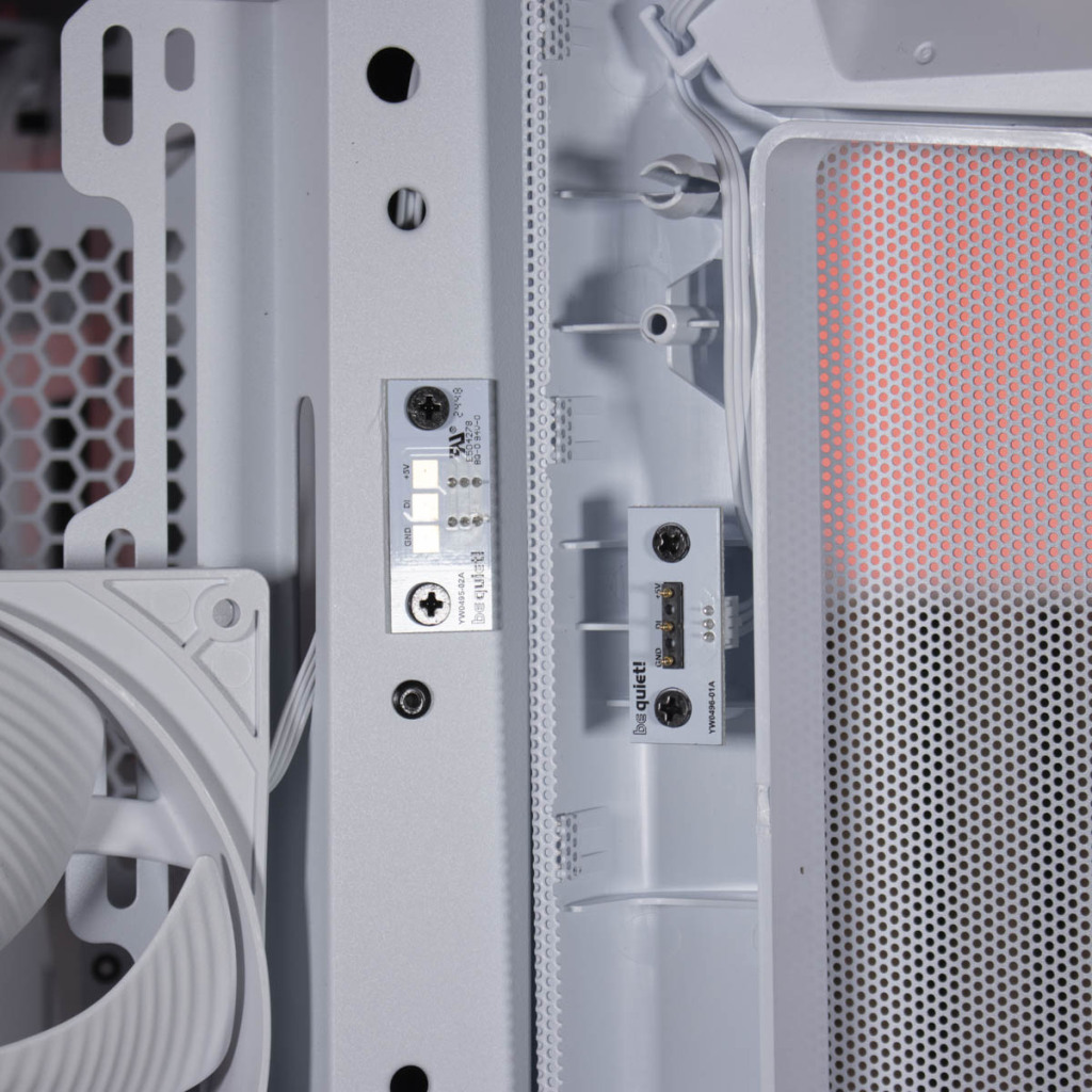 be quiet! Pure Base 501 DX connexion façade