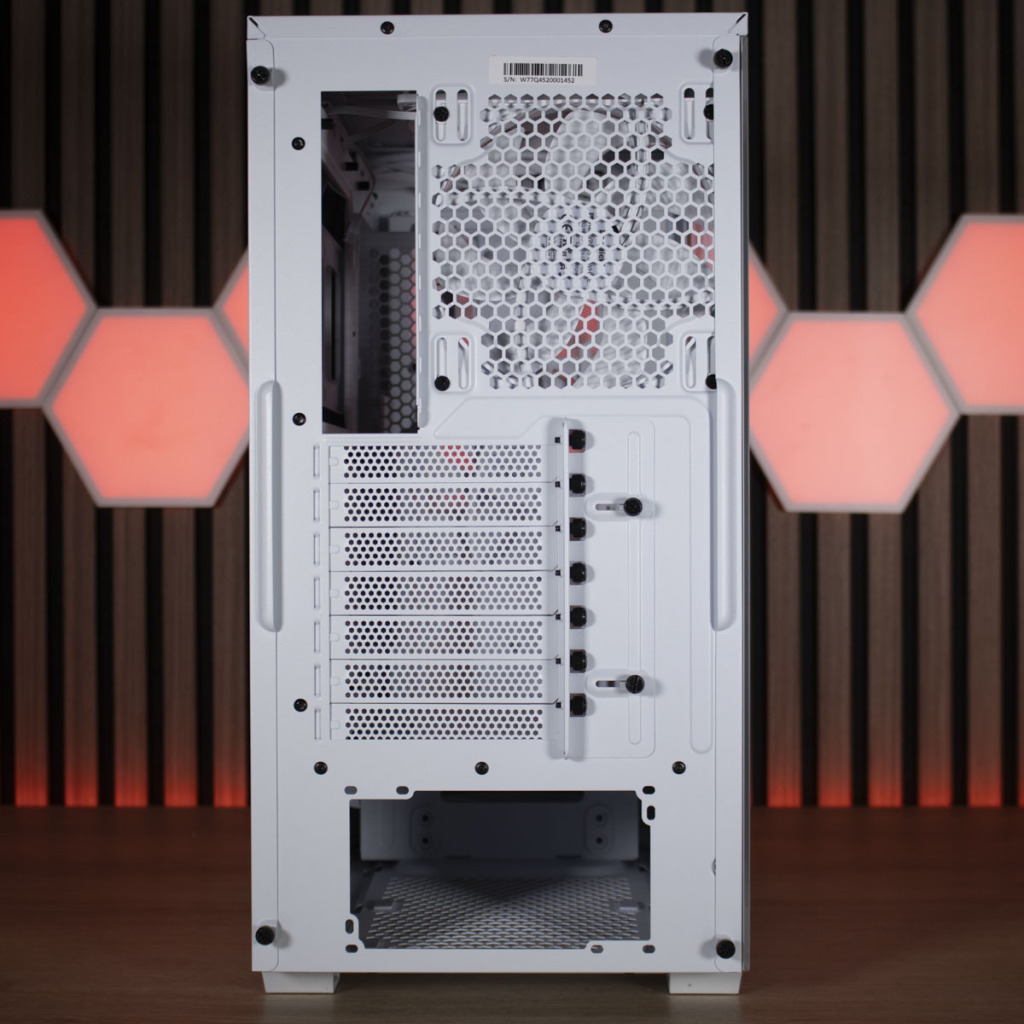 be quiet! Pure Base 501 DX panneau arrière