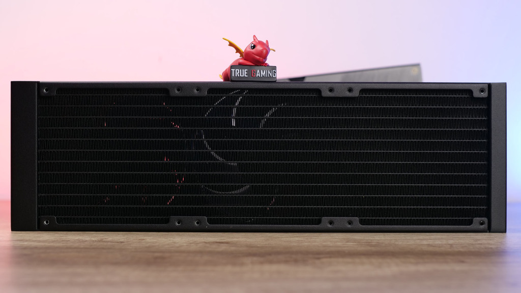 msi geforce rtx 5090 32g suprim liquid soc rad 360mm 01