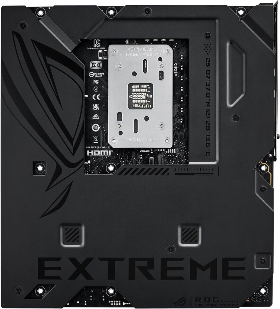 ASUS dévoile officiellement en Chine la ROG Crosshair X870E Extreme : une carte mère suréquipée taillée pour les Ryzen 9000 5 ASUS ROG Crosshair X870E Extreme 02