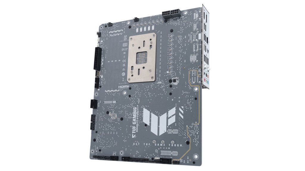 ASUS TUF Gaming B850-BTF WIFI W : première carte mère AMD BTF 4 Carte ASUS B850-BTF arrière