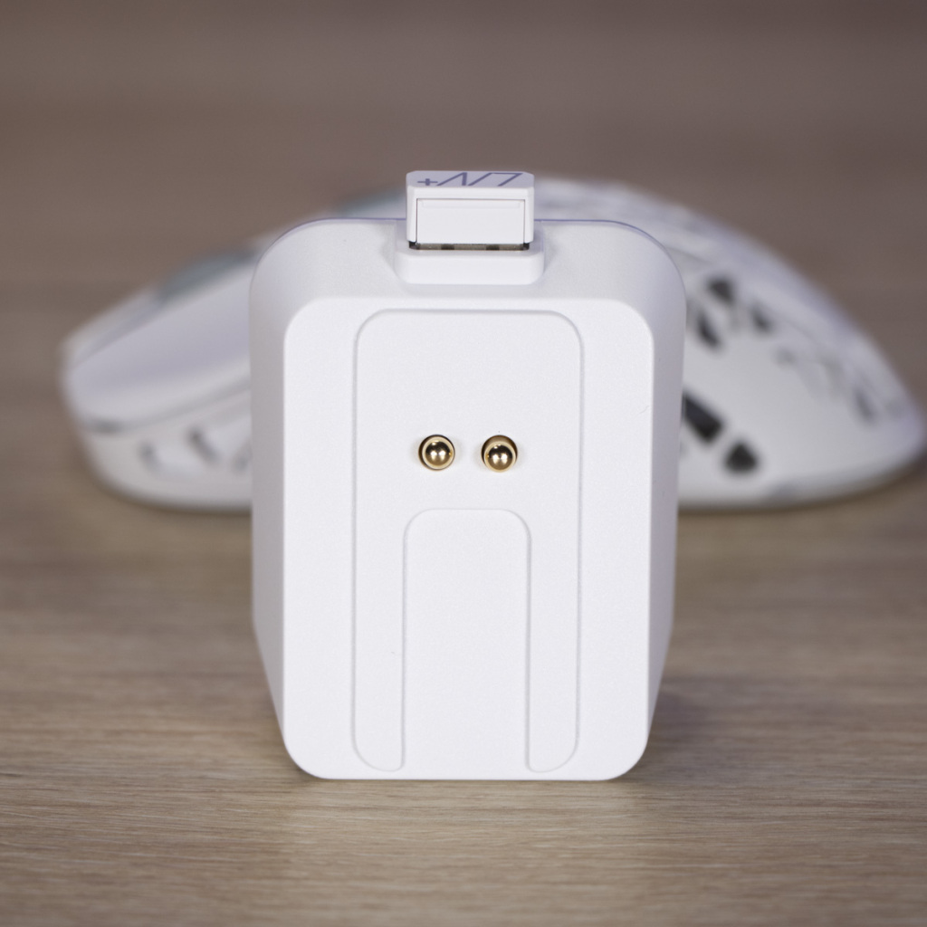 ENDORFY LIV Plus Wireless Onyx White dessus