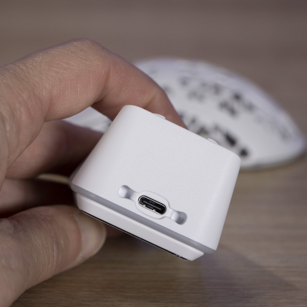 ENDORFY LIV Plus Wireless Onyx White prise
