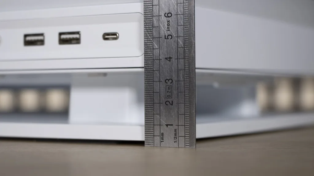 PHANTEKS Evolv X2 hauteur pieds