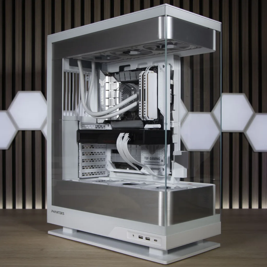 PHANTEKS Evolv X2 montage trois quarts