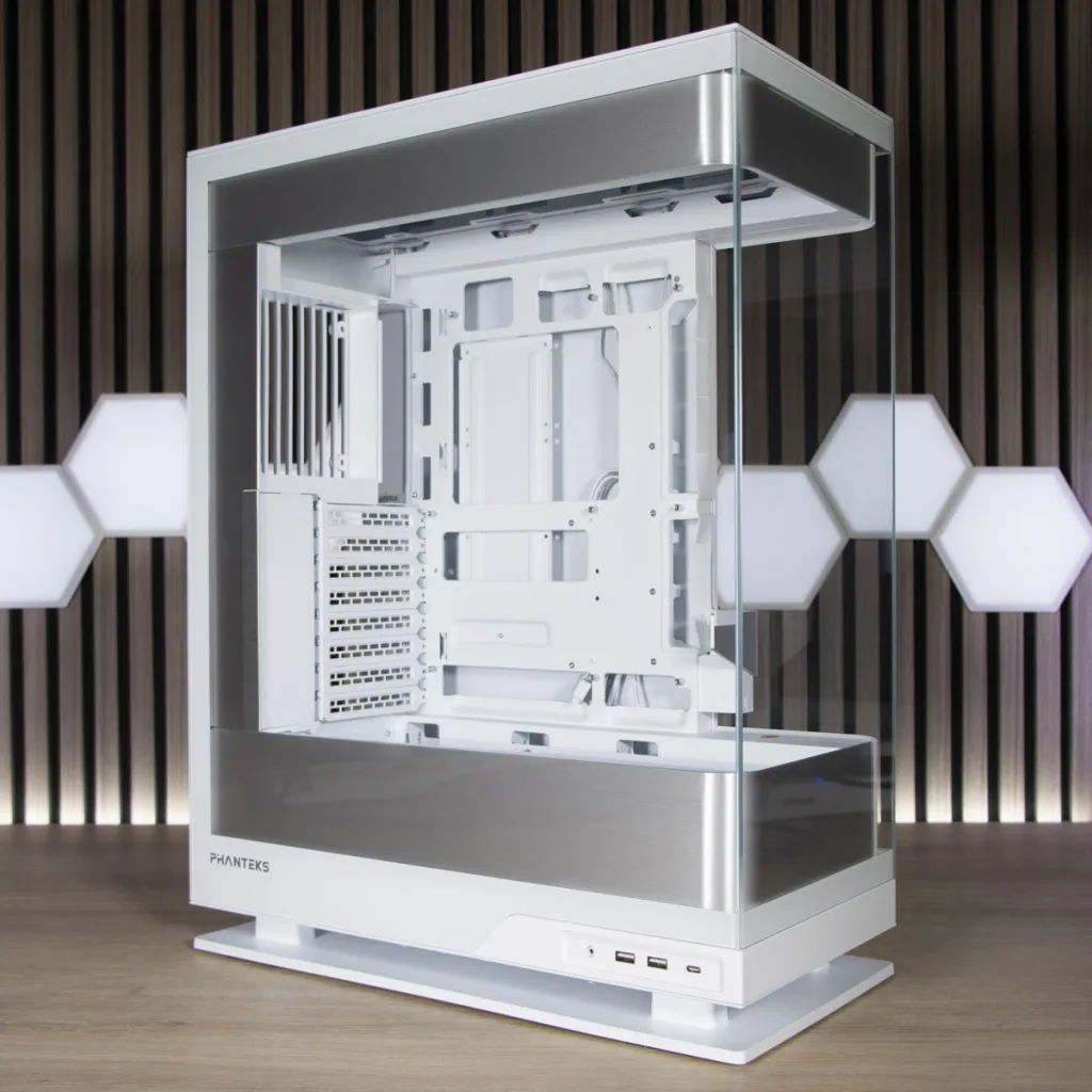 PHANTEKS Evolv X2 trois quarts avant