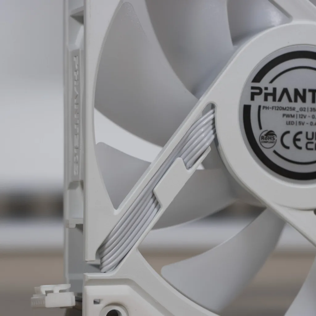 PHANTEKS M25 120 branche câbles