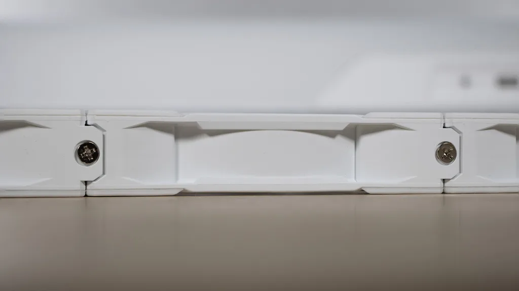 PHANTEKS M25 120 fixation