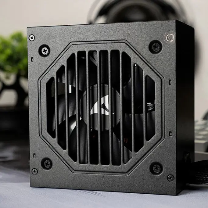 Sharkoon Rebel P10 : alimentation ATX 3.1 certifiée Cybernetics 3 Sharkoon Rebel P10 ventilateur
