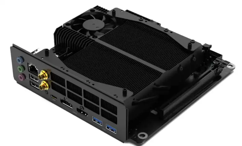 Minisforum BD790i X3D, carte mère ITX + Ryzen 9 7945HX3D soudé 1 carte mere minisforum bd790i x3d