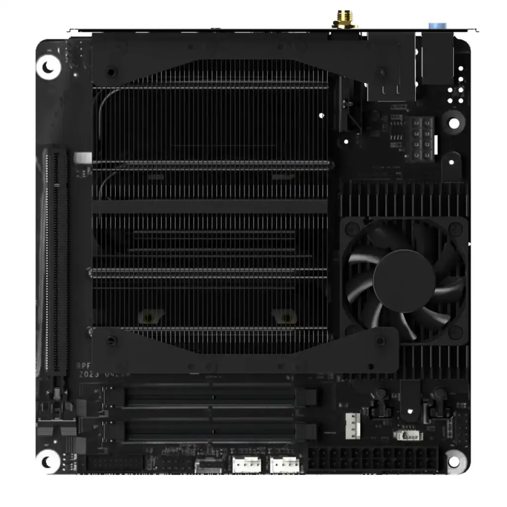 Minisforum BD790i X3D, carte mère ITX + Ryzen 9 7945HX3D soudé 4 carte mere minisforum bd790i x3d dessus
