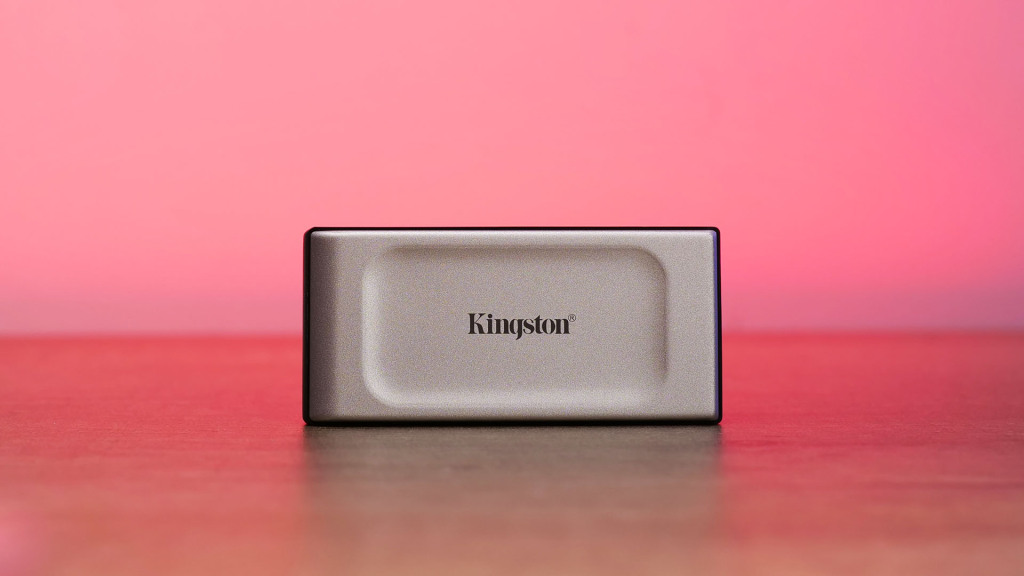 Test Kingston XS2000 : Un SSD portable toujours aussi rapide en 2025 6 kingston xs2000 1tb 01