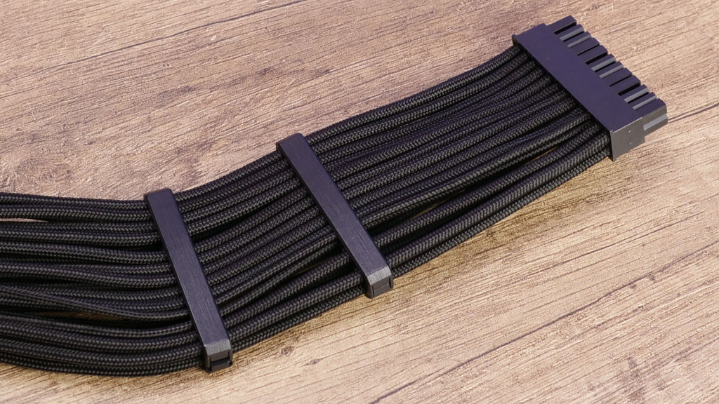 msi meg ai1600t pcie5 cables 02