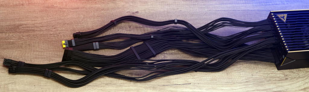 msi meg ai1600t pcie5 cables 04