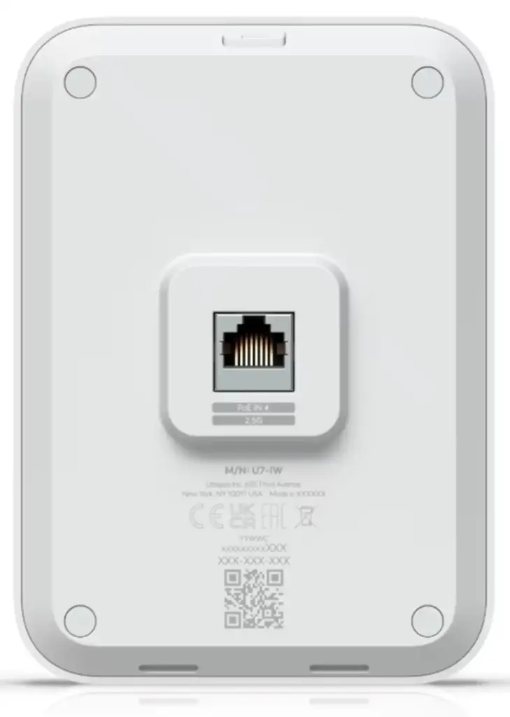 Trois points d'accès chez Ubuquiti avec les U7 Lite, U7 In-Wall, U7 Pro XG 4 point acces unifi u7 in wall back