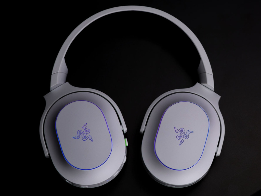 razer barracuda x chroma