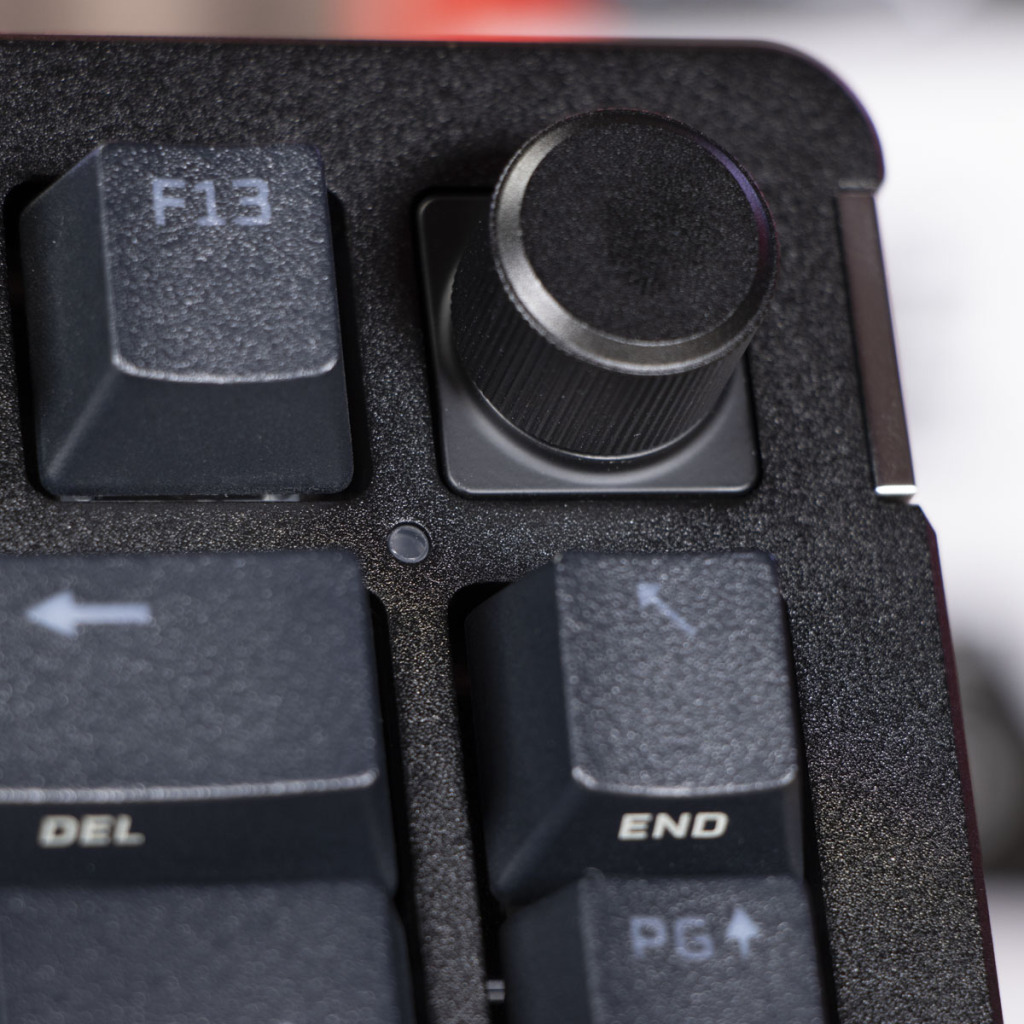HyperX Alloy Rise 75 capteur luminosité