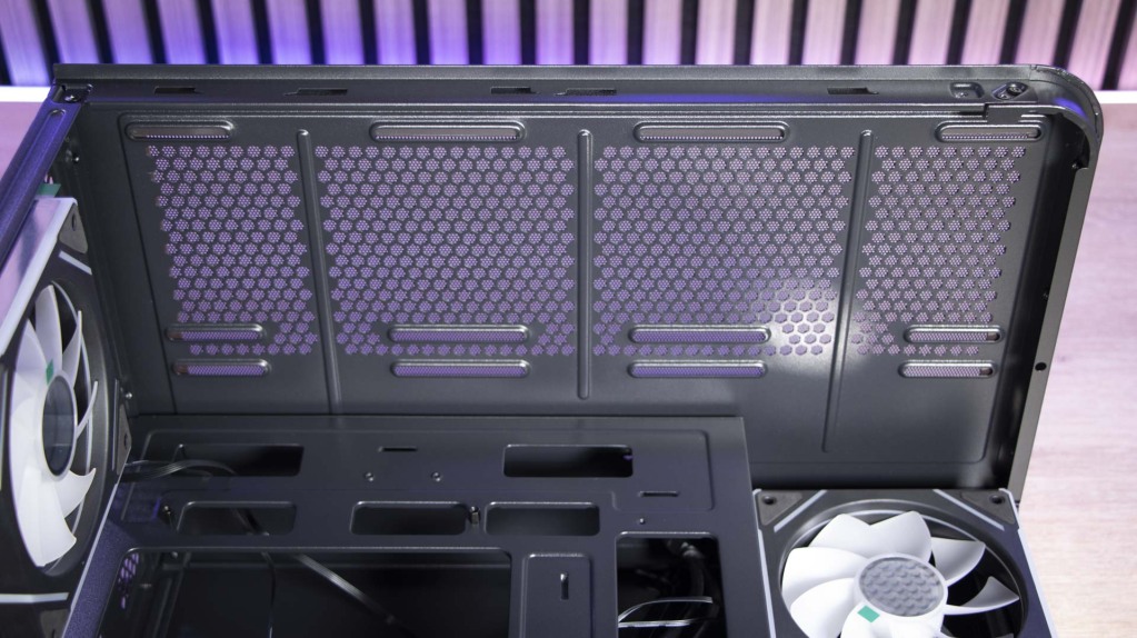 RAIJINTEK ATREUS intérieur haut