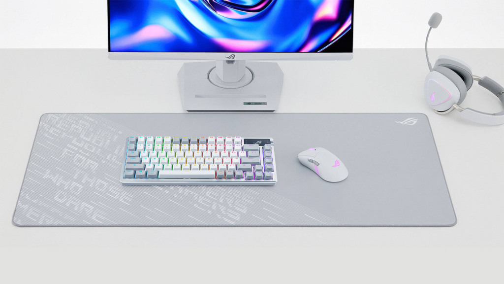 Azoth X, Keris II et Delta II : ASUS ROG sort l’artillerie pour les joueurs avant Computex 2025 8 ROG Scabbard II Arctic Gray XXL Gaming mouse pad