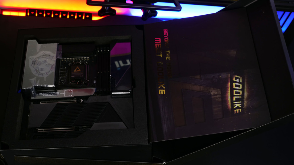 meg z890 godlike unboxing 05