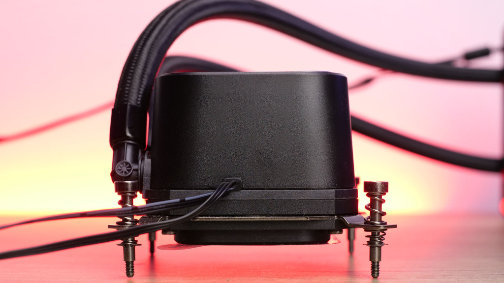 msi mag coreliquid a13 360 pump 04