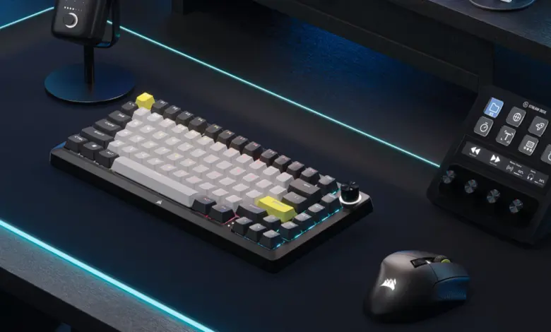 CORSAIR dévoile le MAKR 75 Barebones Keyboard Kit et le CORSAIR Web Hub 1 CORSAIR MAKR 75 Couv