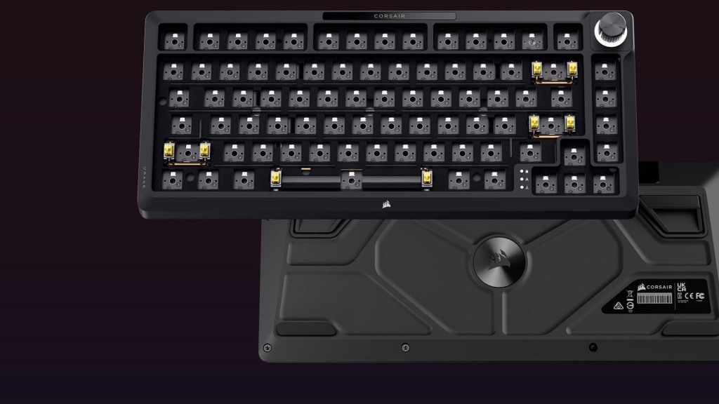 CORSAIR dévoile le MAKR 75 Barebones Keyboard Kit et le CORSAIR Web Hub 3 CORSAIR MAKR 75 cadre