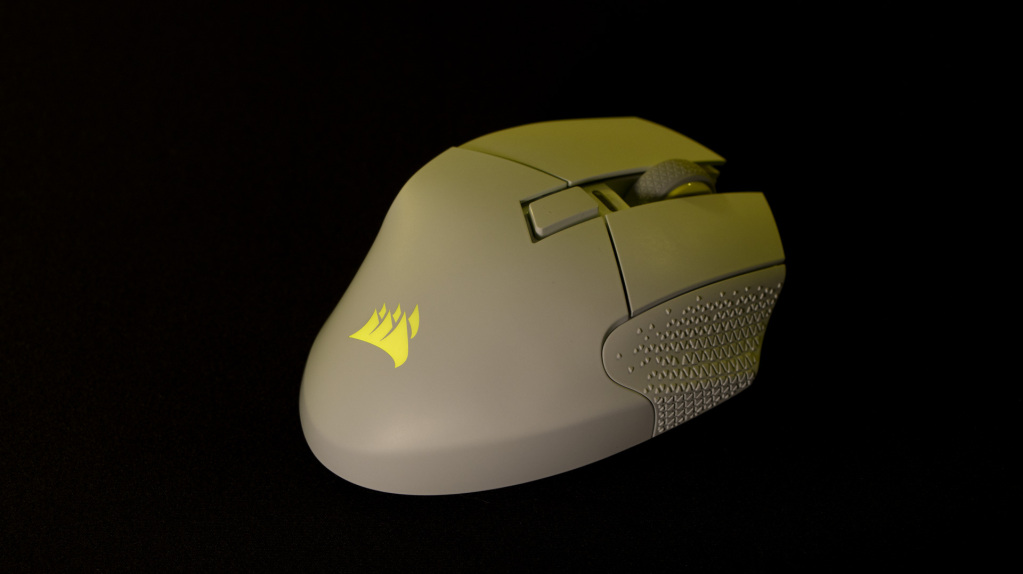CORSAIR Scimitar Elite Wireless SE RGB (2)
